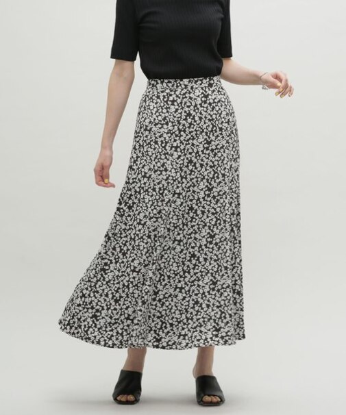 LB.03／フラワーマーメイドスカート