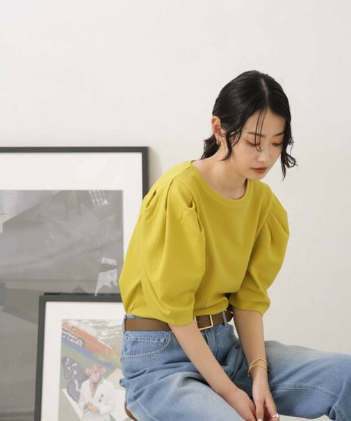 LB.04／ショルダーギャザーデザイントップス