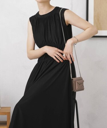 シャーリングギャザーシアートリコットワンピース