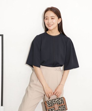 バイカラーフレアスリーブブラウス