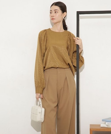ドットジャガードサテンブラウス（セットアップ可）