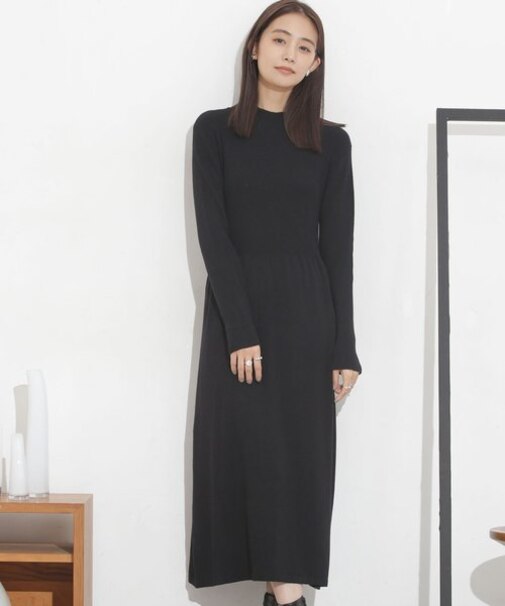 フレアニットワンピース