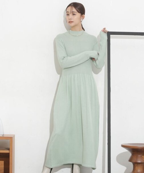 フレアニットワンピース