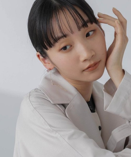 ストーンチェーンピアス