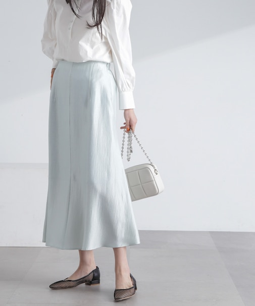 シャイニーサテンロングスカート