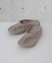 OOFOS／Ooriginal－Nomad