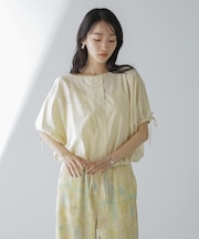 バルーンシルエットブラウス