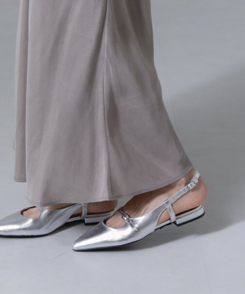 Azur／ポインテッドバックストラップサンダル