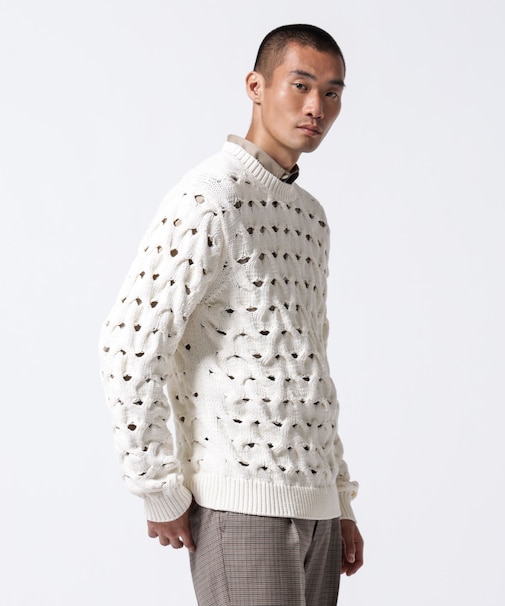 「ASSEMBLANC」リリーヤーンアイレットケーブルプルオーバー