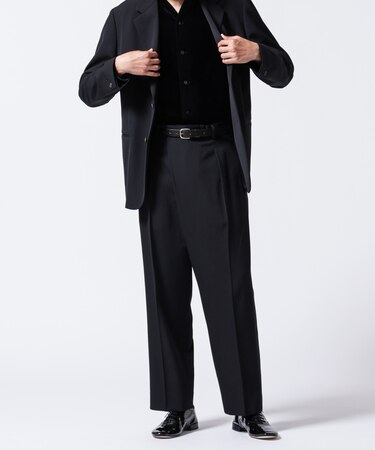 「ASSEMBLANC」2／60ウールラップディティールトラウザー(セットアップ可)