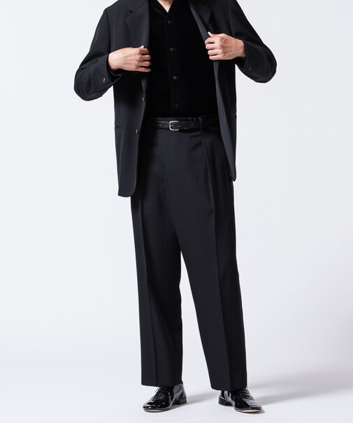 「ASSEMBLANC」2／60ウールラップディティールトラウザー(セットアップ可)