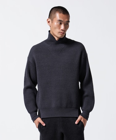 「ASSEMBLANC」フレンチウールアゼ編みハイネックプルオーバー