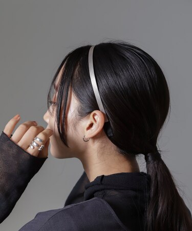 サテンカチューシャ