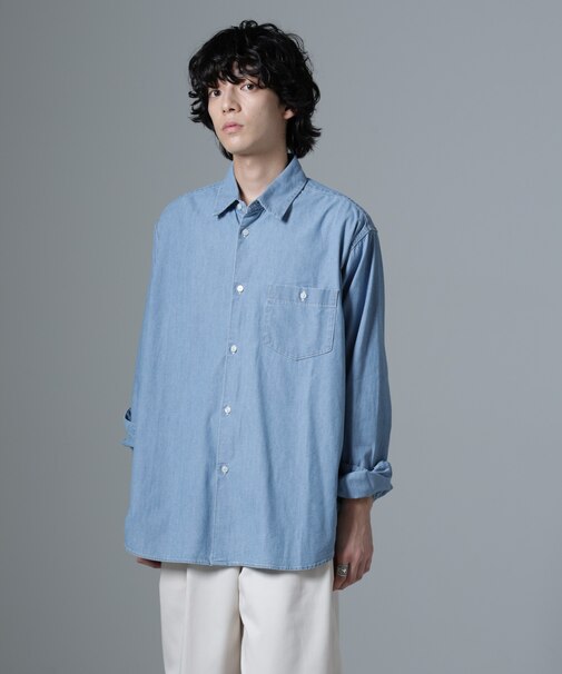 デニムシャツ