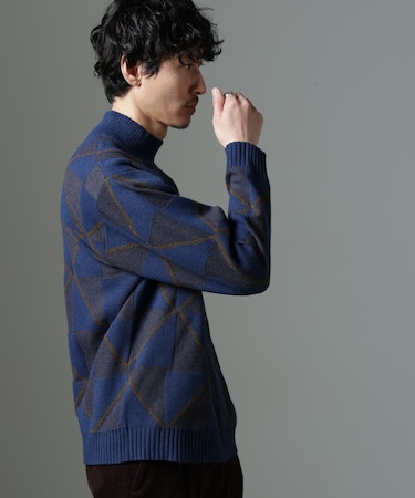 WEB限定／ダイヤ柄ハイネックニット