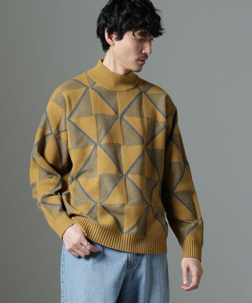 WEB限定／ダイヤ柄ハイネックニット