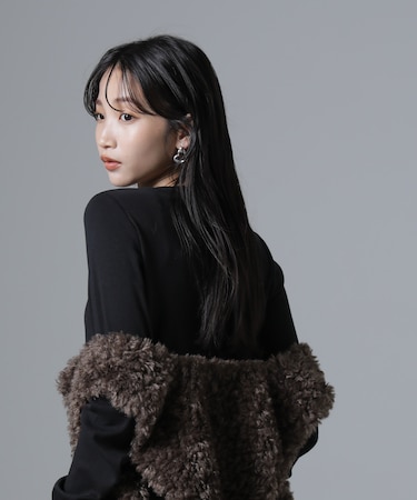 ジンジャー吸湿発熱抗菌防臭クルーネックカットソー