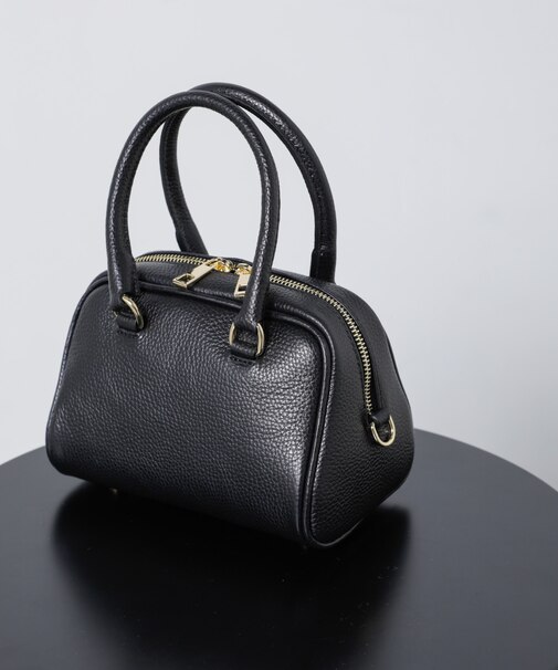 AULENTTI／2WAY レザーボストンバッグ