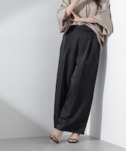 シアーヘムタックワイドパンツ