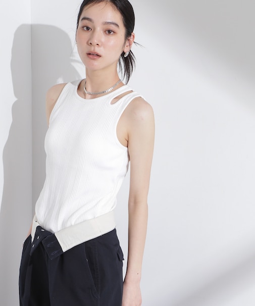 ランダムリブカップ付きスラッシュタンクトップ