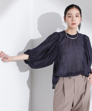 リネン混シアーボリュームスリーブブラウス