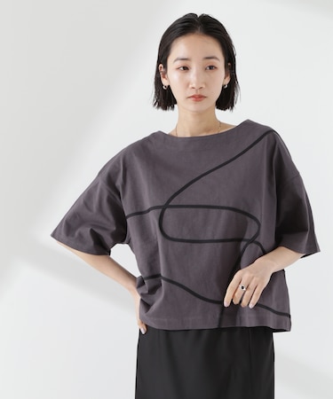 コード刺繍クルーネックカットトップス