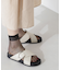クロスバックルフラットサンダル