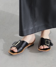 バックルフラットサンダル