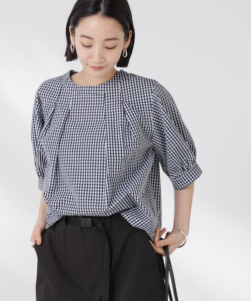 ボリュームスリーブタックブラウス