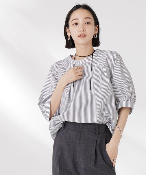 ボリュームスリーブタックブラウス