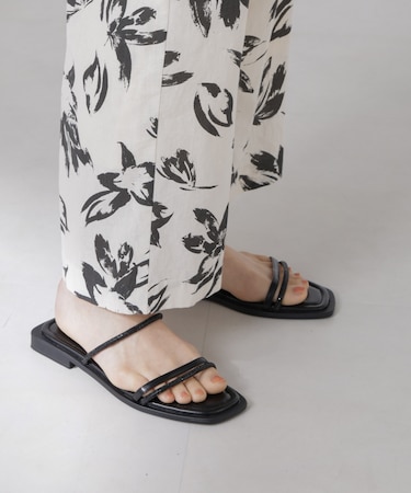 ラインストーン細ストラップサンダル