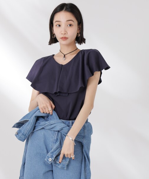 ラッフルカラーカットノースリーブトップス
