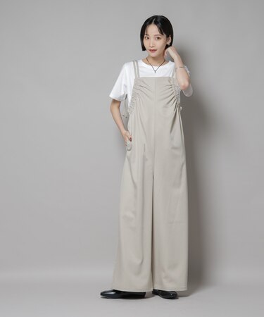 ギャザーデザインサロペットパンツ