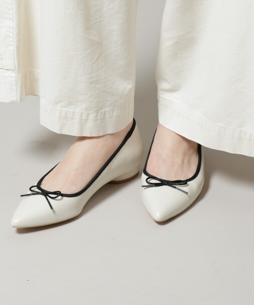 ポインテッドバレエシューズ