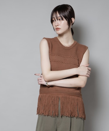リリヤーンフリンジニットベスト