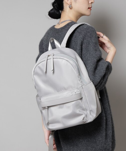 撥水マルチポケットリュック