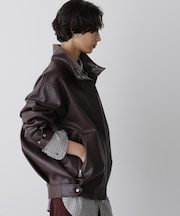 「STEVELOUR」スタンドフェイクレザージップブルゾン