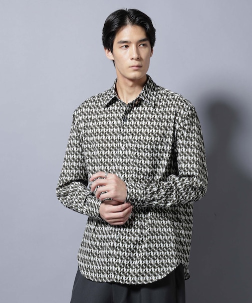 「EDITORIAL PRINT」シルキータッチシャツ