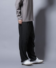 「NJ／CLUB」ワンポイントロゴトラックパンツ