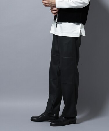 ヴィンテージライクフェイクレザー ダブルニーテーパードパンツ