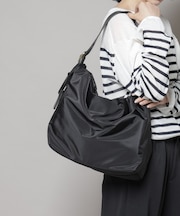 パファートートバッグ