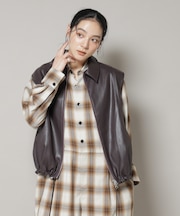 フェイクレザードロストヘムベスト