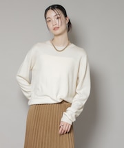 クルーネックカシミヤ混ニットプルオーバー
