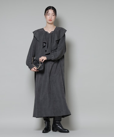 取り外し可能ラッフルカラー付きピーチフレアワンピース