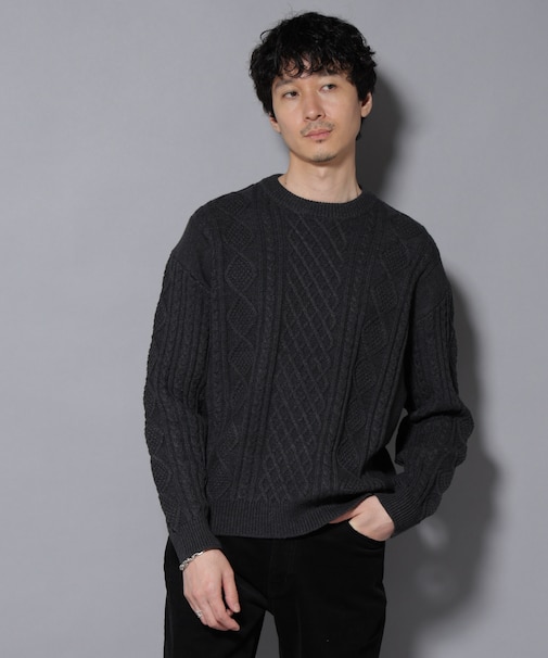 コットンMIXバルキーケーブルニット