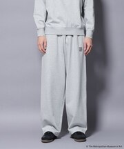 「The Met」ロゴ刺繍 2WAYワイドスウェットパンツ（セットアップ可）