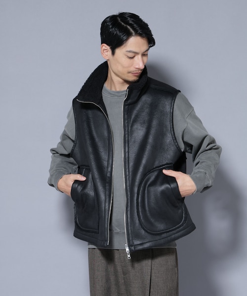 36,000新品正規品HORNGARMENT/50リバーシブルベストアウター中綿 クラックフェイクムートンリバーシブルベスト｜ナノ・ユニバースの通販