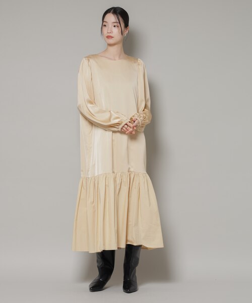 異素材切り替えギャザーサテンワンピース｜ナノ・ユニバースの通販