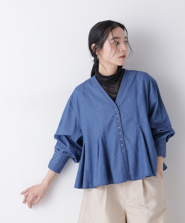 ライトデニムフレアブラウス