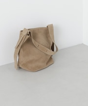 AULENTTI／スエードワンショルダーバッグ